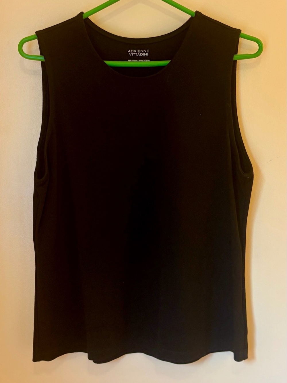 Adrienne Vittadini Black Crewneck Sleeveless Tank